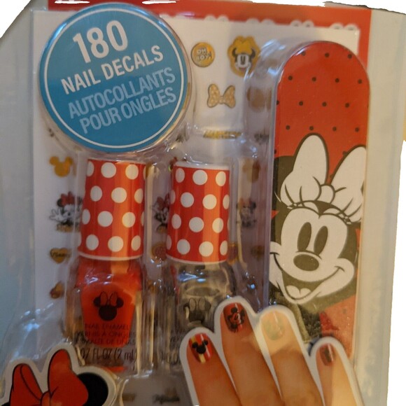 **New** Disney Minnie Mouse Fashion Angels Nail Design and Decal set - Picture 4 of 5